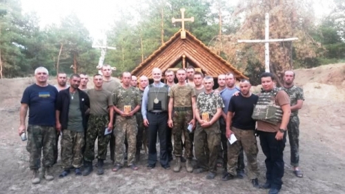 Присутність капелана на війні збагачує його, і кожного, хто бачить межу добра і зла,- Борис(Гудзяк)